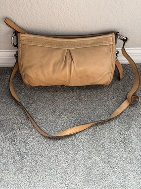 B. Makowsky Leather Crossbody Bag
